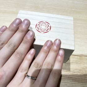 【出雲結(いずもゆい)の口コミ】 デザインが好みでした。少しウェーブがかかっているのと、色味がよく見る…