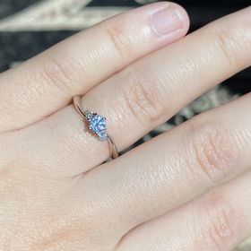 【HOSHI no SUNA 星の砂(ほしのすな)】の口コミ デザインは、シンプルそうに見えて、動きがあり、見ていて飽きがこないとも...