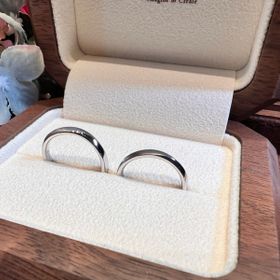 【TANZO.(鍛造指輪)の口コミ】 職業柄、指輪が傷つきやすい環境のため強度の高い指輪を探していました。
…