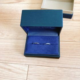 【ラザール ダイヤモンド(LAZARE DIAMOND)の口コミ】 毎日着けるのでしっかりとしていて、指が綺麗に見えるものがほしいと思っ…