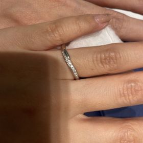 【銀座ダイヤモンドシライシの口コミ】 太すぎず細すぎずないことや、派手すぎないけどシンプルすぎないところが…