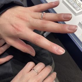 【エクセルコダイヤモンド(EXELCO DIAMOND)の口コミ】 直感で素敵なデザインと感じたのと指輪の意味として真実の愛を持って大切…