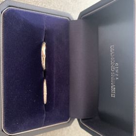 【銀座ダイヤモンドシライシの口コミ】 ❶指輪の価格と品質のバランスGOOD
❷アフターサービスがとても素晴らしい○
…