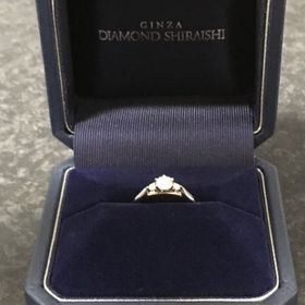 【銀座ダイヤモンドシライシの口コミ】 結婚指輪はいろんなタイプのものを試着しましたが、最終的にはシンプルデ…