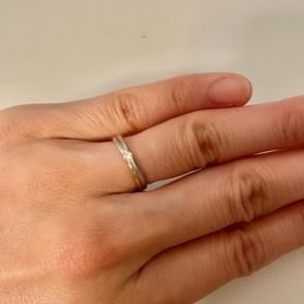 【STAR JEWELRY(スタージュエリー)の口コミ】 もともと金色と銀色の両方が入っているものがいい！と思っていたからです…