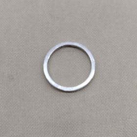 【ringram(リングラム)の口コミ】 シンプルさ。2人もカジュアルでスポーティな格好を好むため、華美でないか…