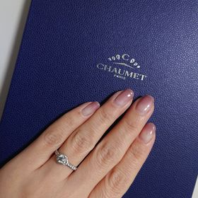 【ショーメ(CHAUMET)の口コミ】 はじめて試着したときから一目惚れのデザインでした。フランス語で絆とい…