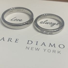 【ラザール ダイヤモンド(LAZARE DIAMOND)の口コミ】 付け心地が良く、リングが細すぎずダイヤが綺麗なものを探しており、5〜6…