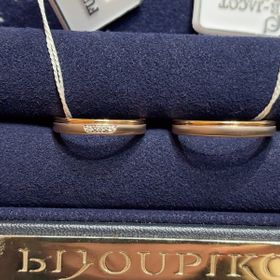 【【閉業】フラー・ジャコー(FURRER-JACOT)の口コミ】 1番の決め手はつけ心地がとても良いところです。
婚約指輪がピンクゴール…