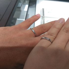 【アイプリモ(I-PRIMO)の口コミ】 PT950成分の指輪ですので、シンプルなデザインではあるものの上質な印象を…