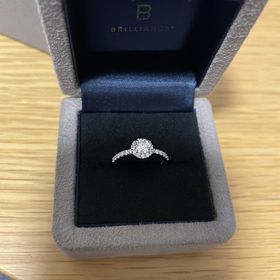 【BRILLIANCE+(ブリリアンスプラス)の口コミ】 高品質な石、ヘイローのデザイン、どうしても普段使いとして長く使えるも…