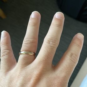 【CHRISTIAN BAUER(クリスチャンバウアー)の口コミ】 指輪のデザインに一目惚れしました。男性側もつけていてオシャレなのはク…