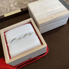 【TOMOE(トモエ)の口コミ】 価格はそこまで高くないものを探していました。色々な指輪を見たり試着を…