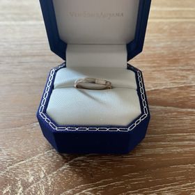 【ヴァンドーム青山(VENDOME AOYAMA)の口コミ】 候補のブランドを複数店舗周り、色々な指輪を付けていると分からなくなり…