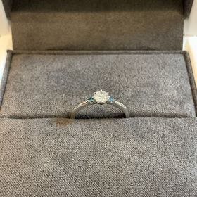 【COCKTAIL(カクテル)の口コミ】 シンプルで価格もちょうど良いと思えました。
中央のダイヤモンドは追加価…