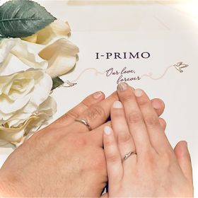 【アイプリモ(I-PRIMO)の口コミ】 写メだと画質が荒くなっちゃって見えにくいですが少しだけ色が半分違った…