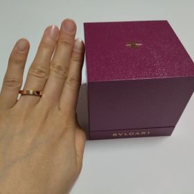 【ブルガリ(BVLGARI)の口コミ】 もともとピンクゴールドの結婚指輪を探していたのですが、サイズ調整が可…