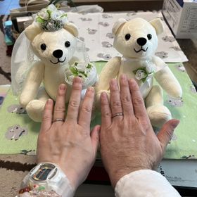 【4℃ BRIDAL(ヨンドシーブライダル)の口コミ】 デザインについては、シンプルなものを探していたところ、ご提案いただい…