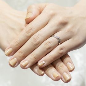 【アイプリモ(I-PRIMO)の口コミ】 ゴージャスながら品のあるデザインが気に入りました。夫とは気に入った商…