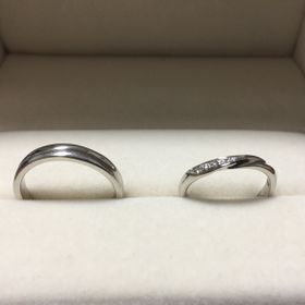 【JEWELRY  KAMATA(ジュエリーかまた)の口コミ】 キラキラして可愛らしい指輪で、指にしっくりきたのでこちらに決めました…