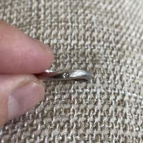 【ete(エテ)の口コミ】 シンプルなデザインのものを探していました。もともとエテさんのアクセサ…