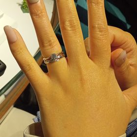 【エクセルコダイヤモンド(EXELCO DIAMOND)の口コミ】 結婚指輪をエクセルコダイヤモンドのベルファビオラに決めており、それに…