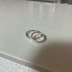 【4℃ BRIDAL(ヨンドシーブライダル)の口コミ】 デザインのシンプルさ、価格帯が主です。
他のお店でも良いデザインがあり…