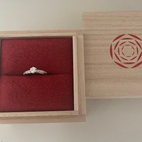 【出雲結(いずもゆい)の口コミ】 指輪のデザインが決め手になりました！彼女は時結、風結、縁結で迷ってい…