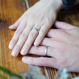 【THREE TREES(スリーツリーズ)の口コミ】 指輪に対して、ブランドものなどのこだわりがなかったので思い出として作…