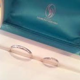 【銀座ダイヤモンドシライシの口コミ】 数店舗をまわり試着して比較しましたが、デザインがシンプルできれいでし…