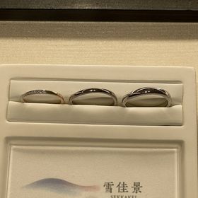 【俄(にわか)の口コミ】 デザインはシンプルめで使いやすそうです。シンプルさもありながら、曲線…