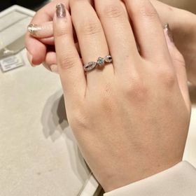 【ブシュロン(BOUCHERON)の口コミ】 ポンドゥパリか悩みましたが、彼はビーラブドを選んでくれました。ビーラ…