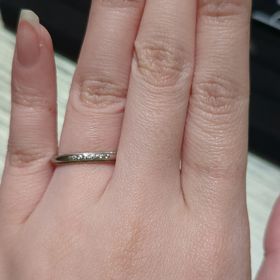 【TRECENTI(トレセンテ)の口コミ】 ミル打ちの指輪は初めてでしたが間隔が狭く小さいミルは上品に見えました…