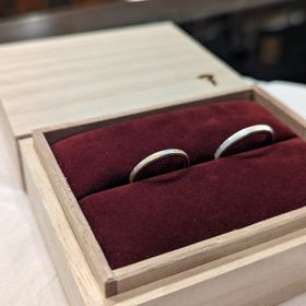 【ichi(イチ)の口コミ】 デザインを自分たちで選べる点、誰もつけていない個性的な指輪を作れる点…