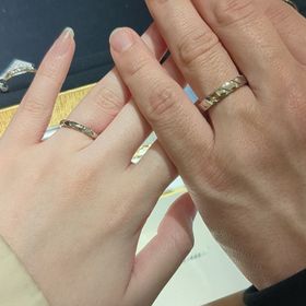 【ショーメ(CHAUMET)の口コミ】 ツヤツヤに光るプラチナと煌めくダイヤモンドが印象的です。斜めにカット…