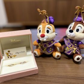 【ケイウノ ブライダル(K.UNO BRIDAL)の口コミ】 1番はデザインと指輪の物語です。チップとデールの友達のような関係という…