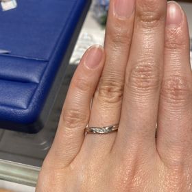 【銀座ダイヤモンドシライシの口コミ】 品質が良く、価格も納得できたのと、何よりも色々ご提案して頂けたのが良…