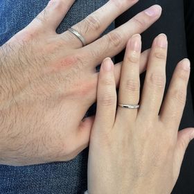 【銀座ダイヤモンドシライシの口コミ】 デザインはシンプルなものを中心に探していて、一番の決め手はつけ心地で…