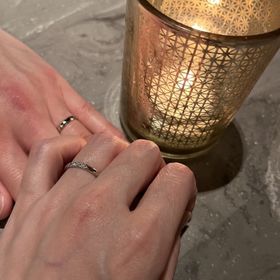 【MIKIMOTO(ミキモト)の口コミ】 指輪の決め手はデザインがシンプルかつ上品なものであったことです。また…
