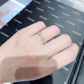 【TASAKI(タサキ)の口コミ】 婚約指輪を普段使いしたかったため、ハーフエタニティを検討していました…