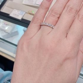 【LEHAIM(レハイム)の口コミ】 婚約指輪を普段使いしたかったため、ハーフエタニティリングを検討してい…