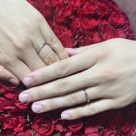 【ケイウノ ブライダル(K.UNO BRIDAL)の口コミ】 フルオーダーなので形や質感もこだわり放題！
波モチーフのアルファベット…