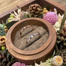 【鎌倉彫金工房の口コミ】 【指輪が手作りできるかどうか】
自分たちで1から指輪を作成できる工房さ…