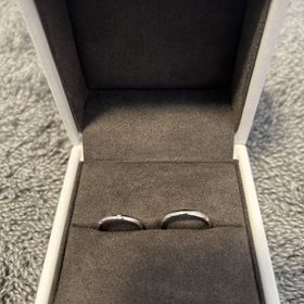 【BONDS(ボンズ)の口コミ】 指輪のデザインは旦那がシンプルなデザインが良かったので、この指輪はほ…