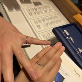 【銀座ダイヤモンドシライシの口コミ】 ハーフエタニティで探していましたが、どのブランドでも取り扱っており、…