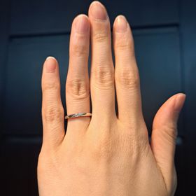 【TRECENTI(トレセンテ)の口コミ】 スリムでシンプルなデザインを探しておりお気に入りのリングに出会えまし…