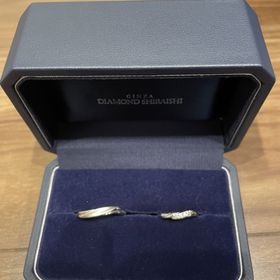 【銀座ダイヤモンドシライシの口コミ】 ウェーブのデザインが自分の指に合ってつけた時にこれだと思った。ダイヤ…