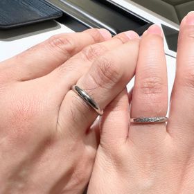 【ラザール ダイヤモンド(LAZARE DIAMOND)の口コミ】 デザインと価格です。シンプルなデザインで指に馴染みとても気に入ってい…