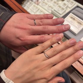 【ケイウノ ブライダル(K.UNO BRIDAL)の口コミ】 デザインを重視に指輪を選びました。シンプルだけど他人と違うものが良か…