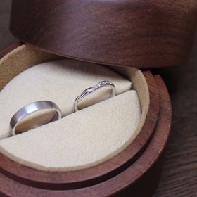 【COLANY(コラニー)の口コミ】 色々悩んだあげく、コラニーに決めました。
デザインと、輝き、値段もちょ…